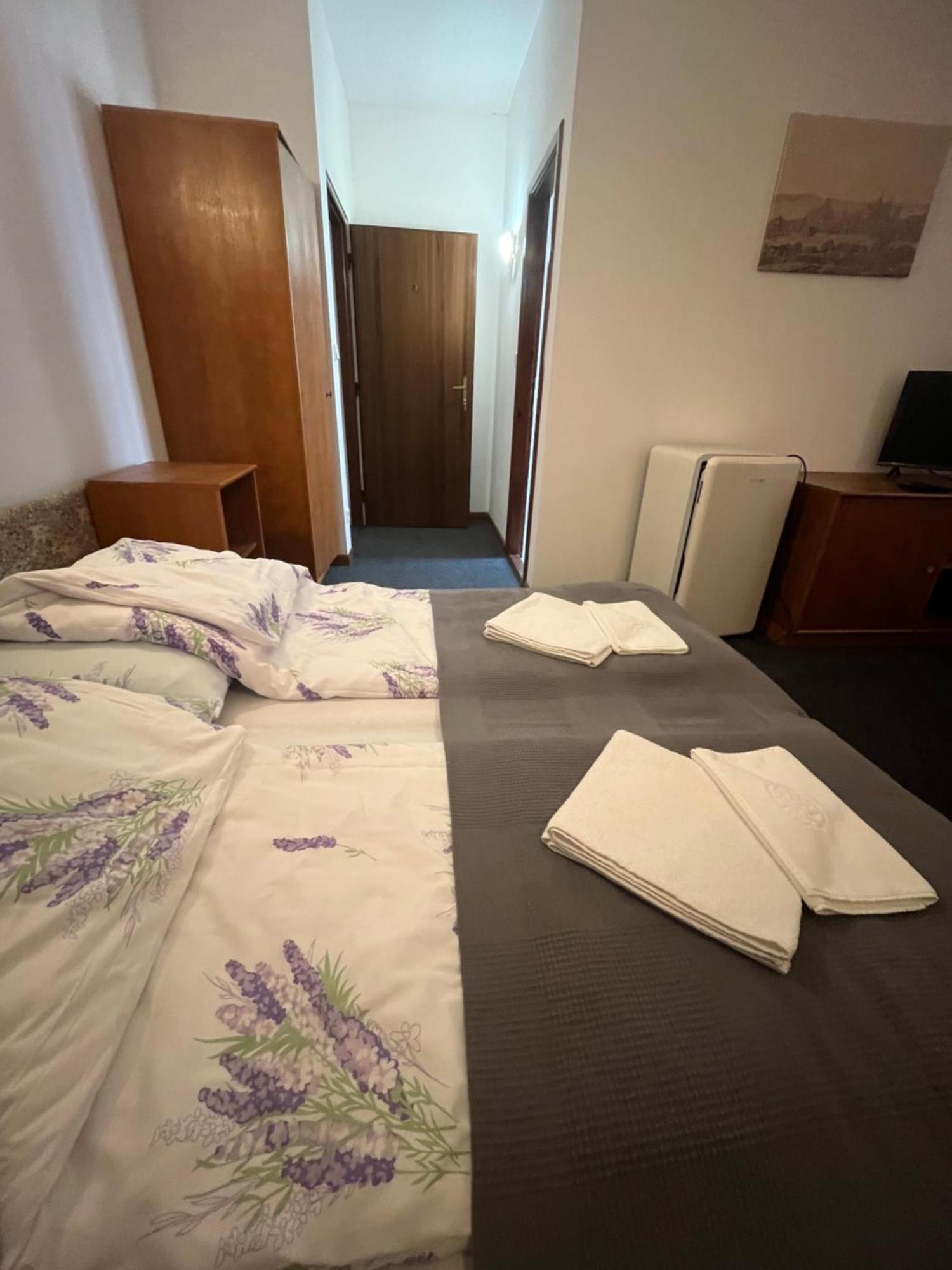 Apartmany Baroko Broumov Eksteriør billede