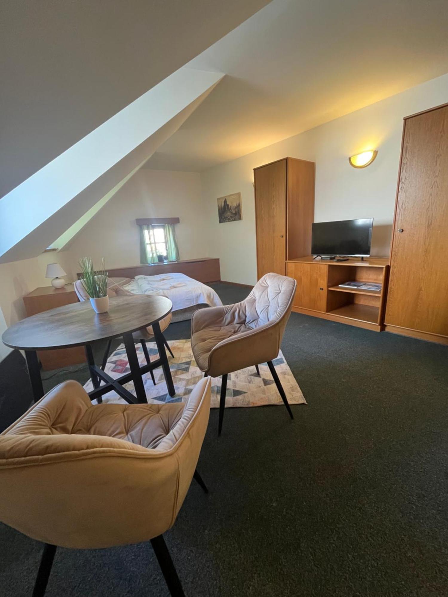 Apartmany Baroko Broumov Eksteriør billede