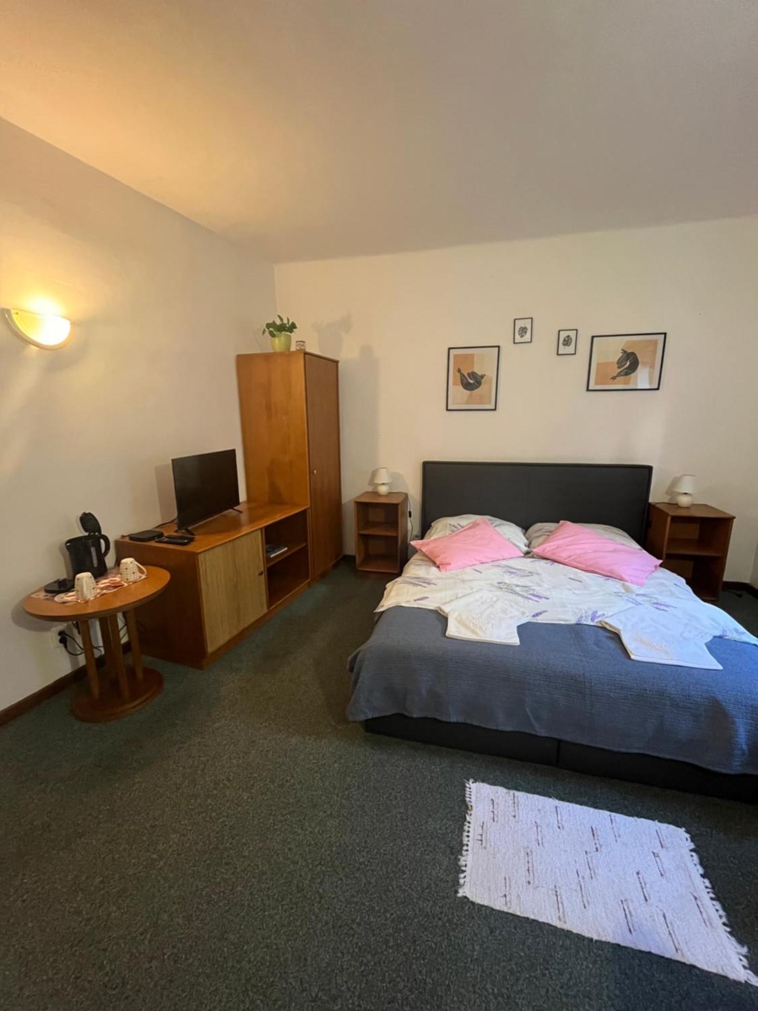 Apartmany Baroko Broumov Eksteriør billede